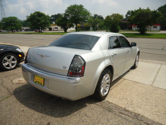 2006 Chrysler 300C Regular Cab