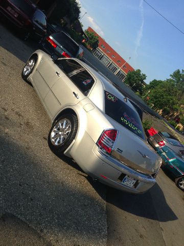 2006 Chrysler 300C Regular Cab