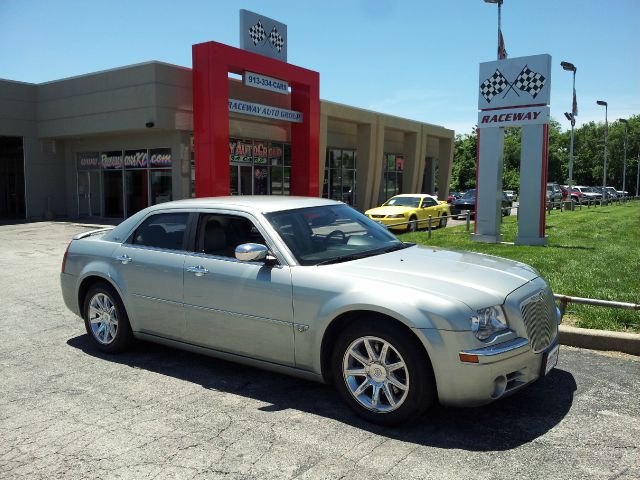 2006 Chrysler 300C Regular Cab