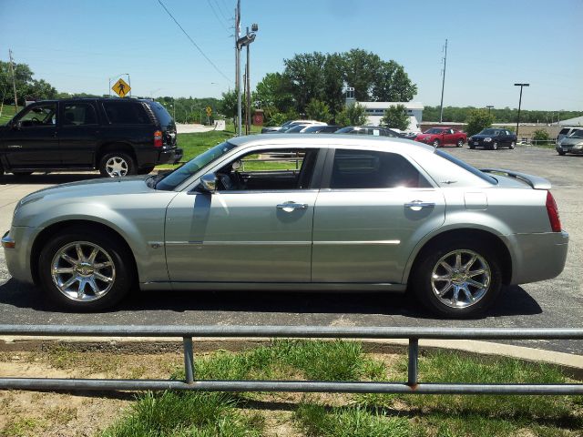 2006 Chrysler 300C Regular Cab