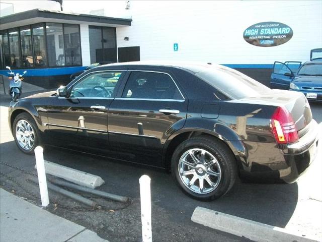 2006 Chrysler 300C C240 4dr Sdn 2.6L Sedan