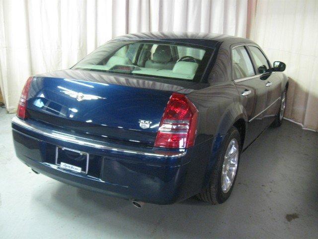 2006 Chrysler 300C Regular Cab