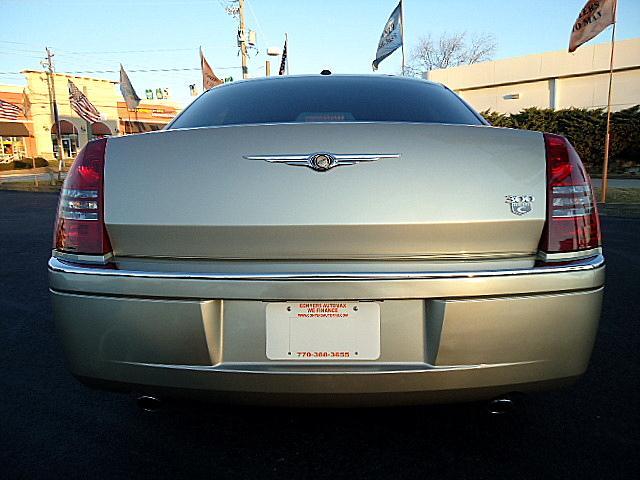 2006 Chrysler 300C Base