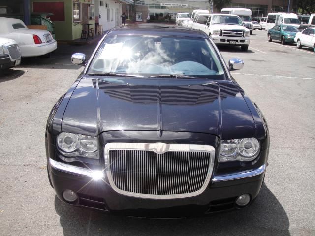 2006 Chrysler 300C Regular Cab