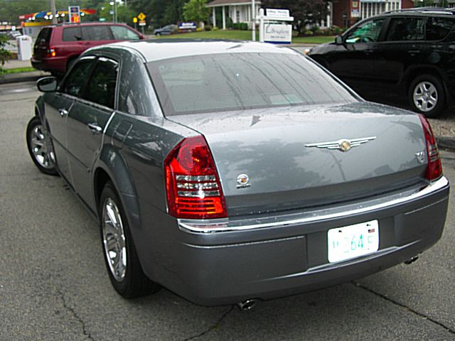 2006 Chrysler 300C Regular Cab