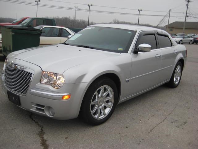 2006 Chrysler 300C Regular Cab