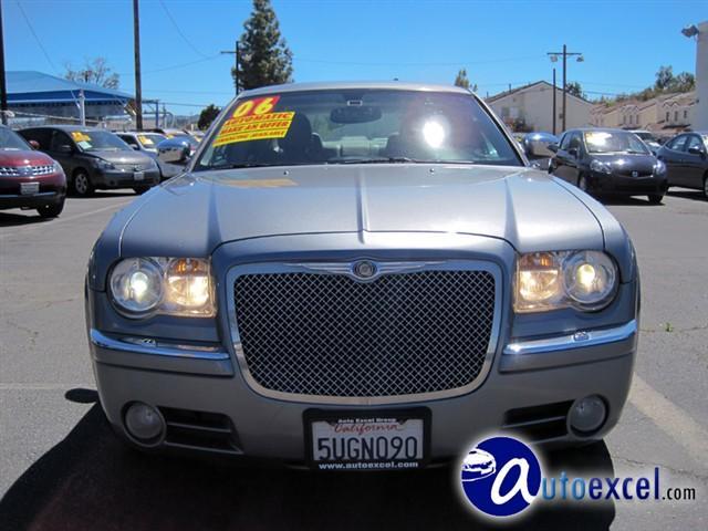 2006 Chrysler 300C Regular Cab