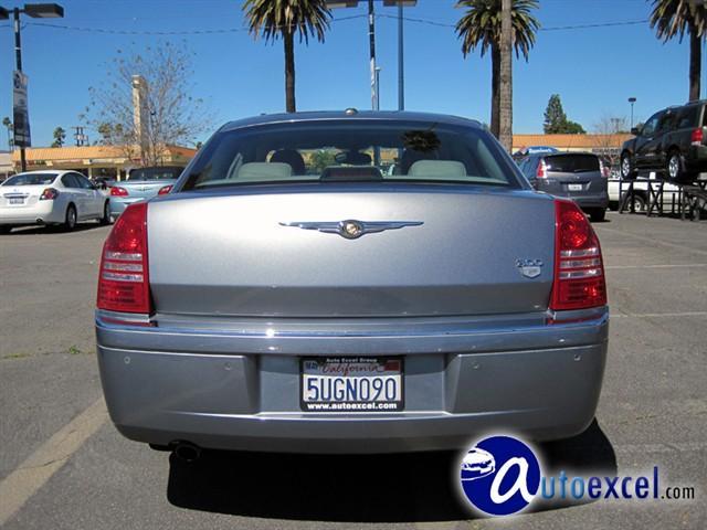 2006 Chrysler 300C Regular Cab