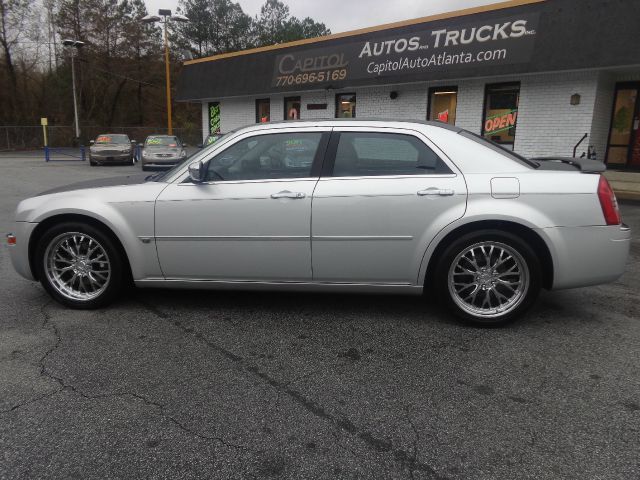 2006 Chrysler 300C Regular Cab