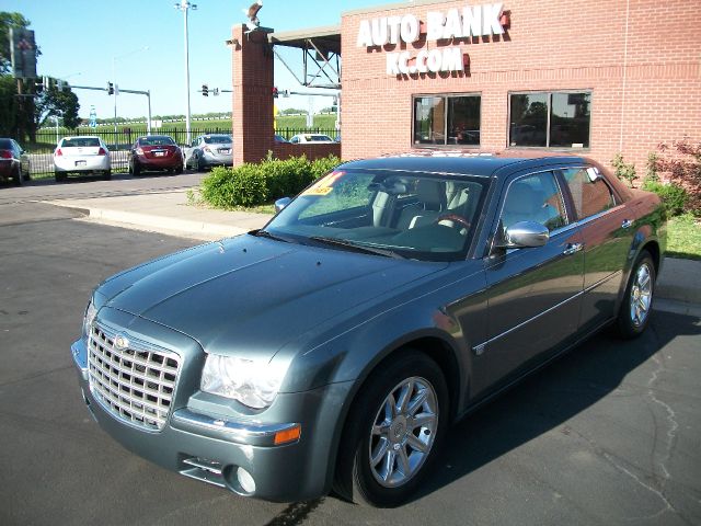 2006 Chrysler 300C Regular Cab