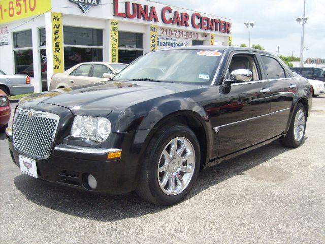 2006 Chrysler 300C Regular Cab