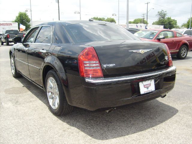 2006 Chrysler 300C Regular Cab