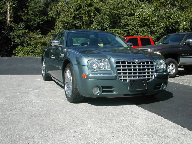 2006 Chrysler 300C Regular Cab