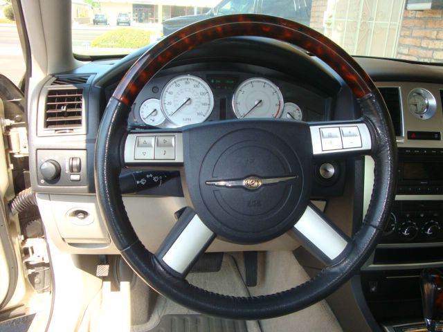 2006 Chrysler 300C Regular Cab