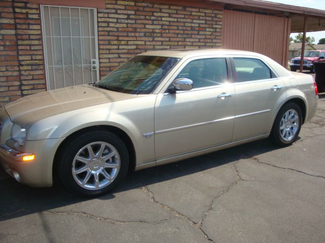 2006 Chrysler 300C Regular Cab