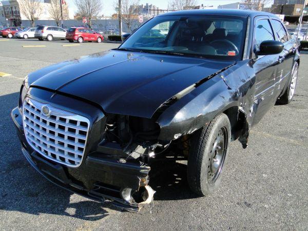 2006 Chrysler 300C 4D SE