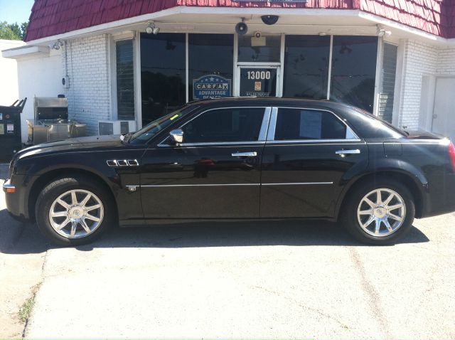 2006 Chrysler 300C Regular Cab