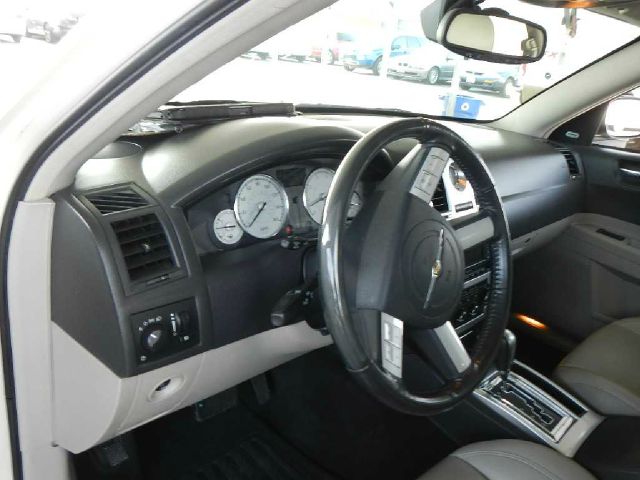 2006 Chrysler 300C Regular Cab