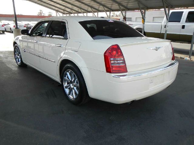 2006 Chrysler 300C Regular Cab