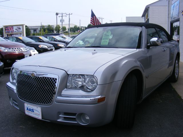 2006 Chrysler 300C Regular Cab