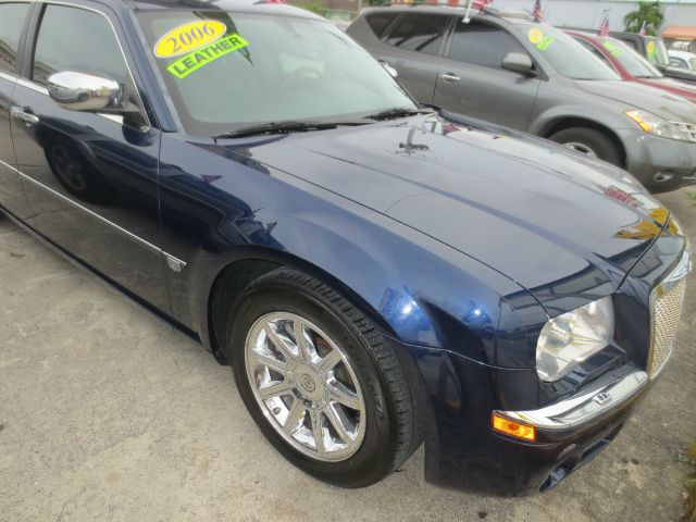 2006 Chrysler 300C Regular Cab