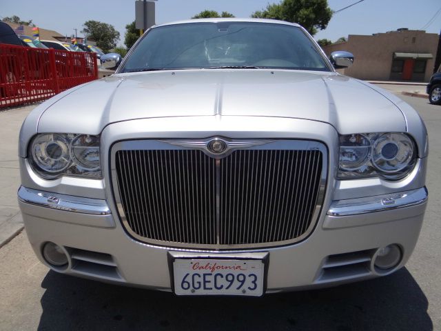 2006 Chrysler 300C Regular Cab