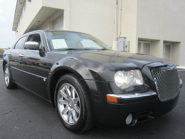 2006 Chrysler 300C Regular Cab