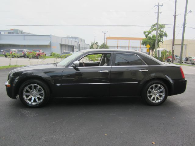 2006 Chrysler 300C Regular Cab