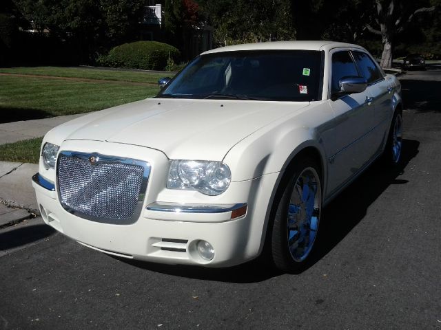 2007 Chrysler 300C Regular Cab