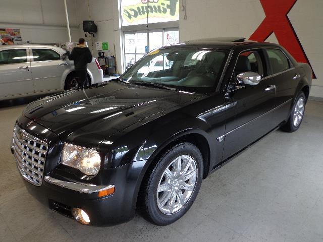 2007 Chrysler 300C Base