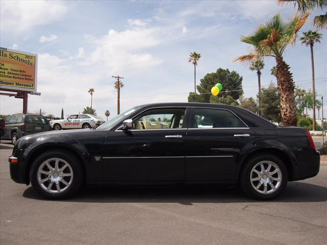 2007 Chrysler 300C Regular Cab