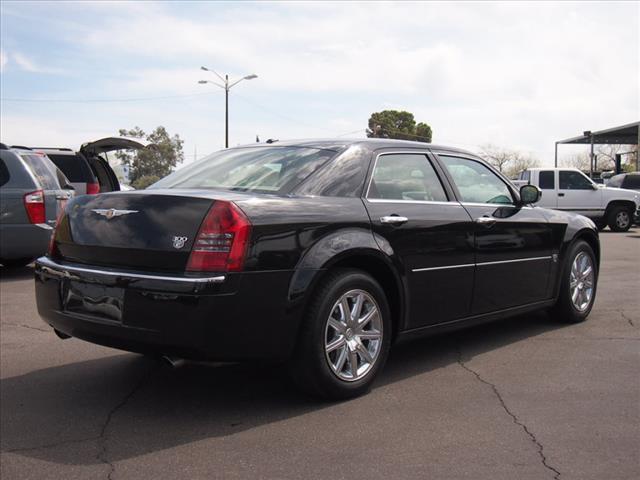 2007 Chrysler 300C Regular Cab