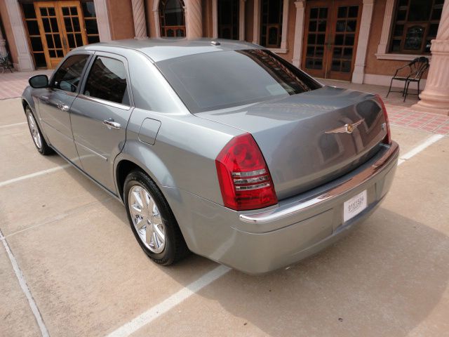 2007 Chrysler 300C Regular Cab