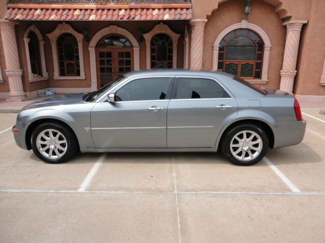 2007 Chrysler 300C Regular Cab