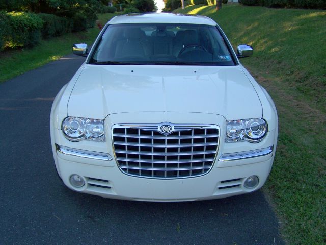 2007 Chrysler 300C Regular Cab