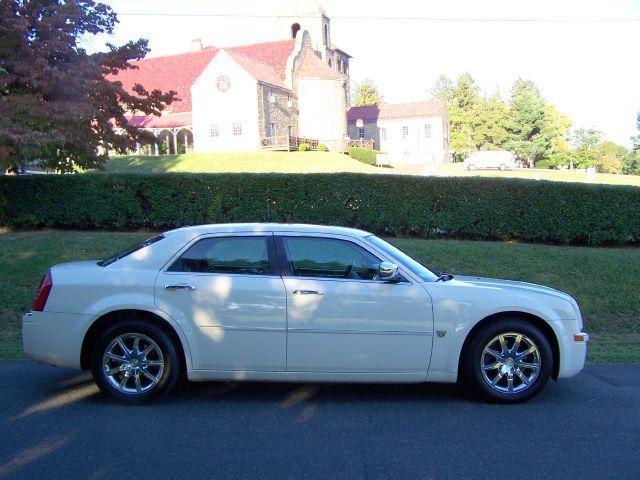 2007 Chrysler 300C Regular Cab