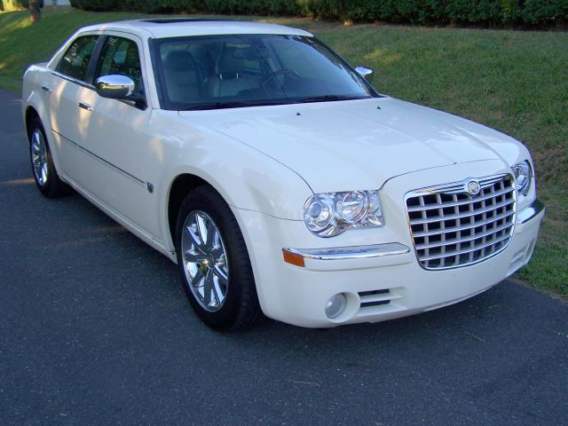 2007 Chrysler 300C Regular Cab