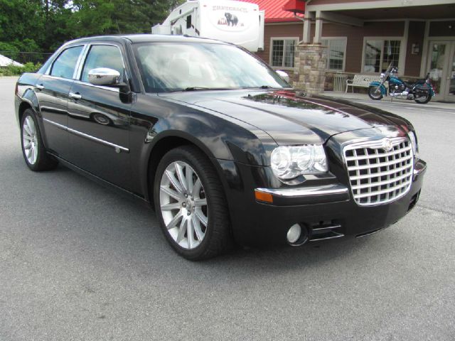 2008 Chrysler 300C Regular Cab