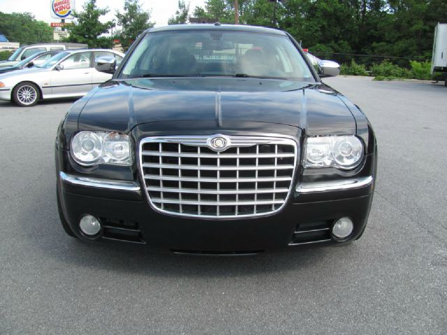 2008 Chrysler 300C Regular Cab