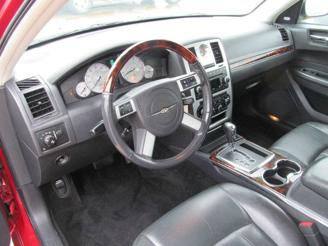 2008 Chrysler 300C Regular Cab