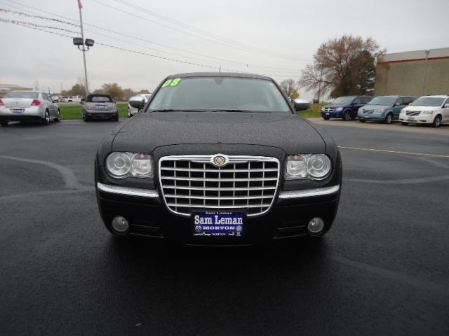 2008 Chrysler 300C 4x4 XLT