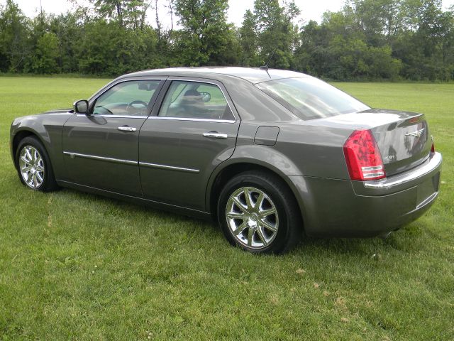 2008 Chrysler 300C Regular Cab