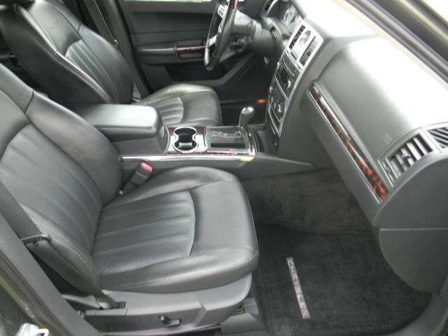 2008 Chrysler 300C Regular Cab