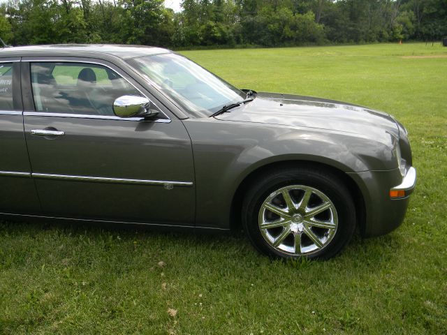 2008 Chrysler 300C Regular Cab