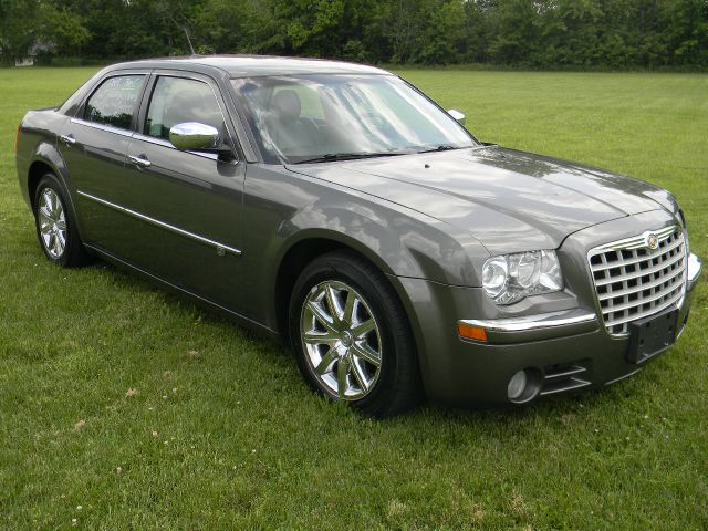 2008 Chrysler 300C Regular Cab