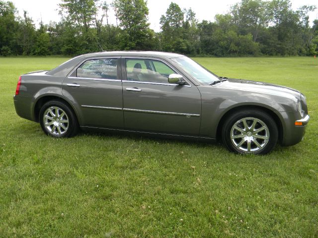 2008 Chrysler 300C Regular Cab