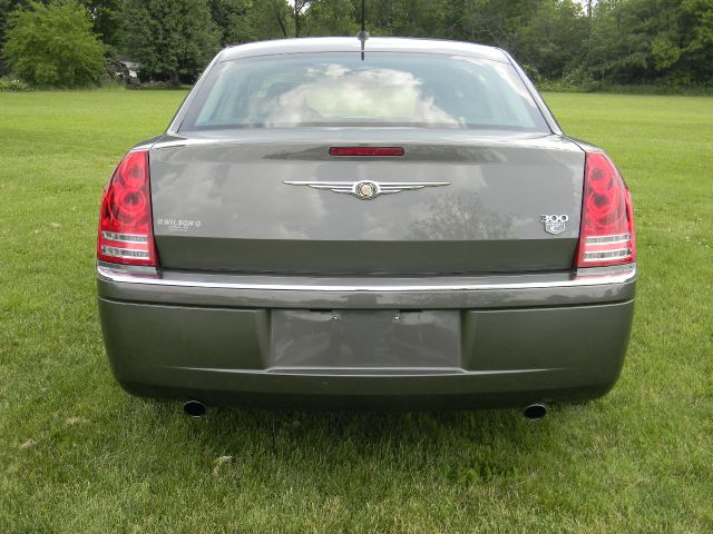 2008 Chrysler 300C Regular Cab