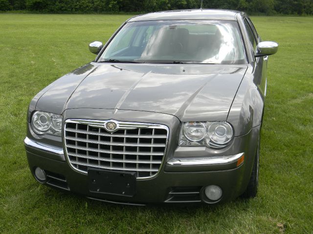 2008 Chrysler 300C Regular Cab