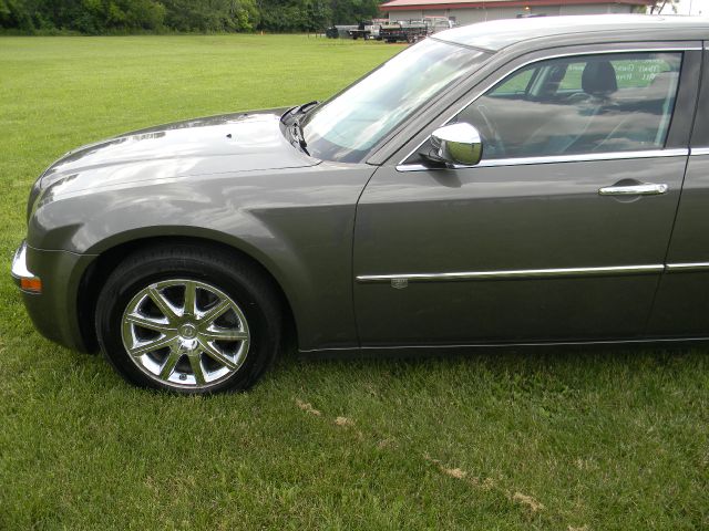 2008 Chrysler 300C Regular Cab