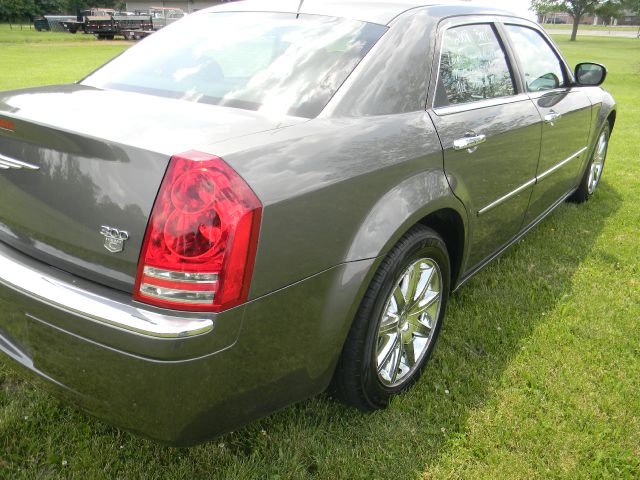 2008 Chrysler 300C Regular Cab